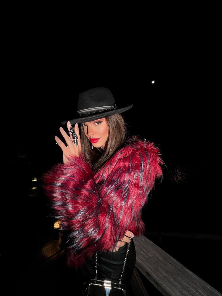 ACDCB7DE-04C8-48BE-9244-30CC6F2F701F